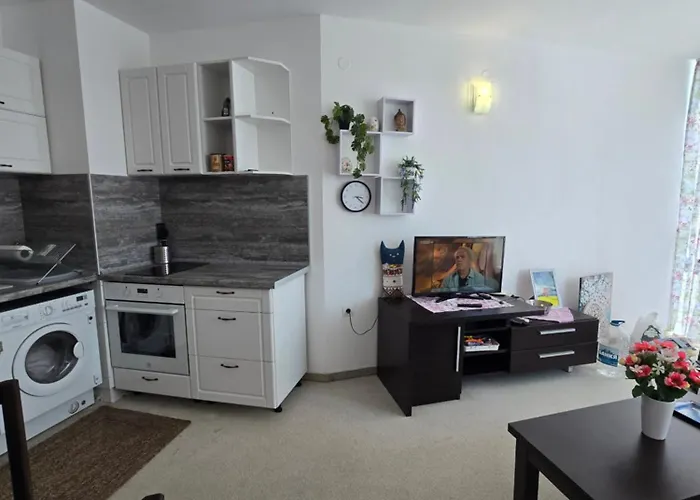 Апартамент Primavera Atlantis Бургас