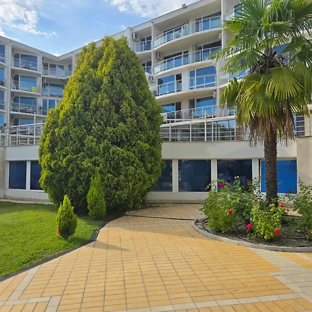 Primavera Atlantis Apartment